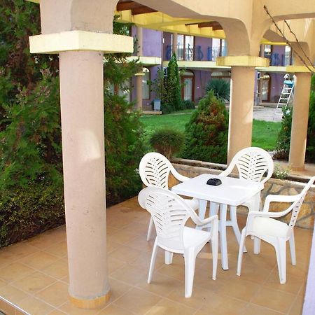 Azura Garden Apartments 체르노모레츠 외부 사진
