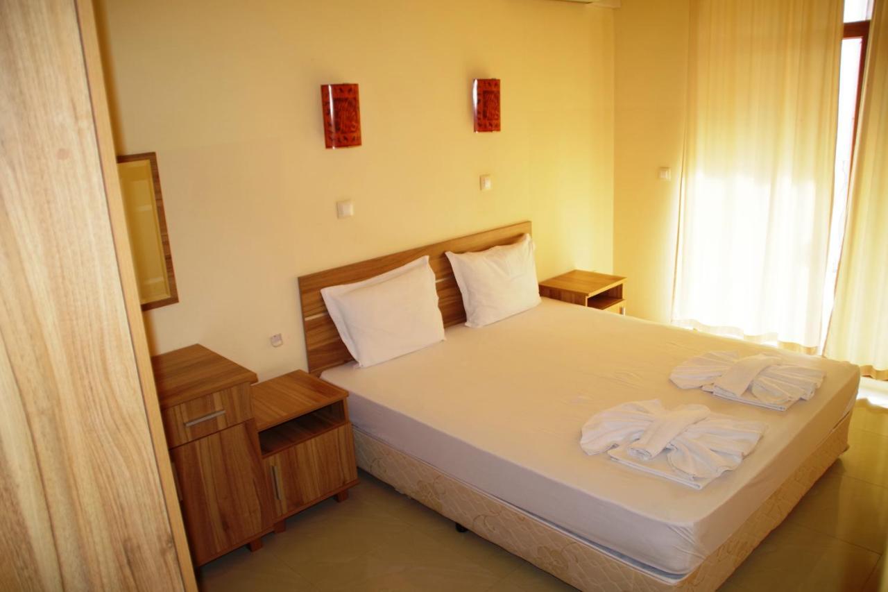 Azura Garden Apartments 체르노모레츠 외부 사진