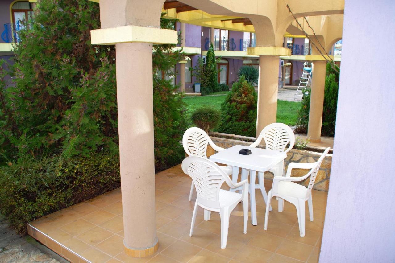 Azura Garden Apartments 체르노모레츠 외부 사진