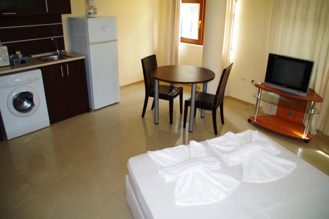 Azura Garden Apartments 체르노모레츠 외부 사진