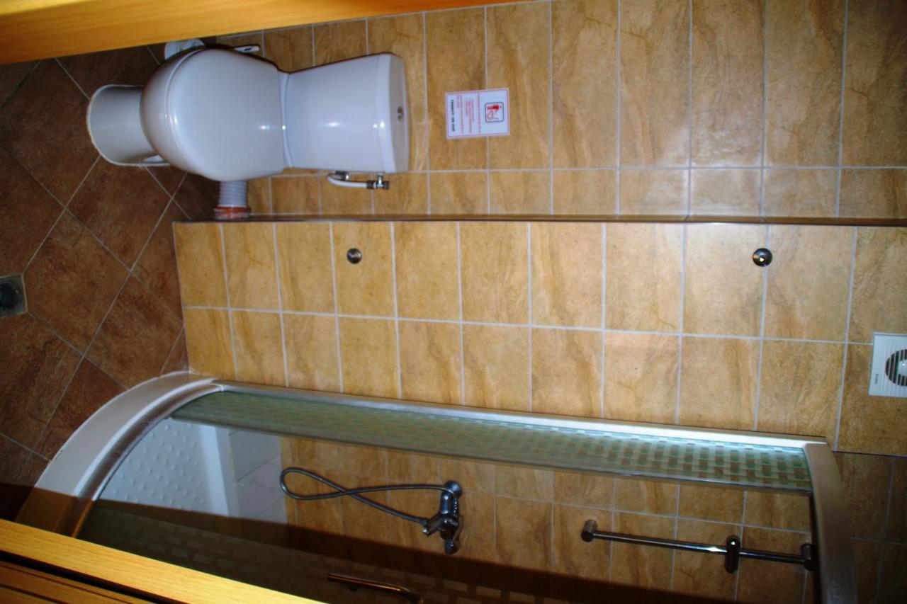 Azura Garden Apartments 체르노모레츠 외부 사진