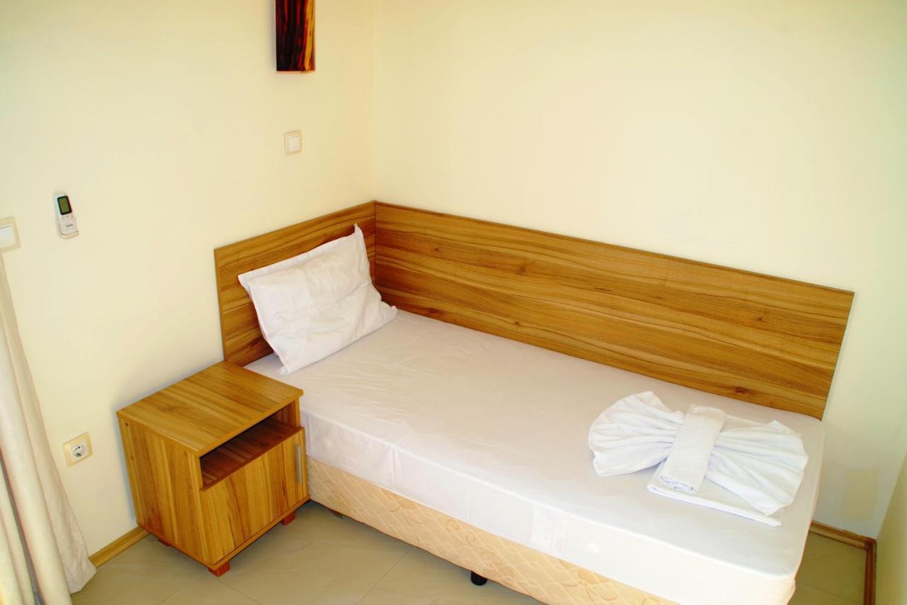 Azura Garden Apartments 체르노모레츠 외부 사진