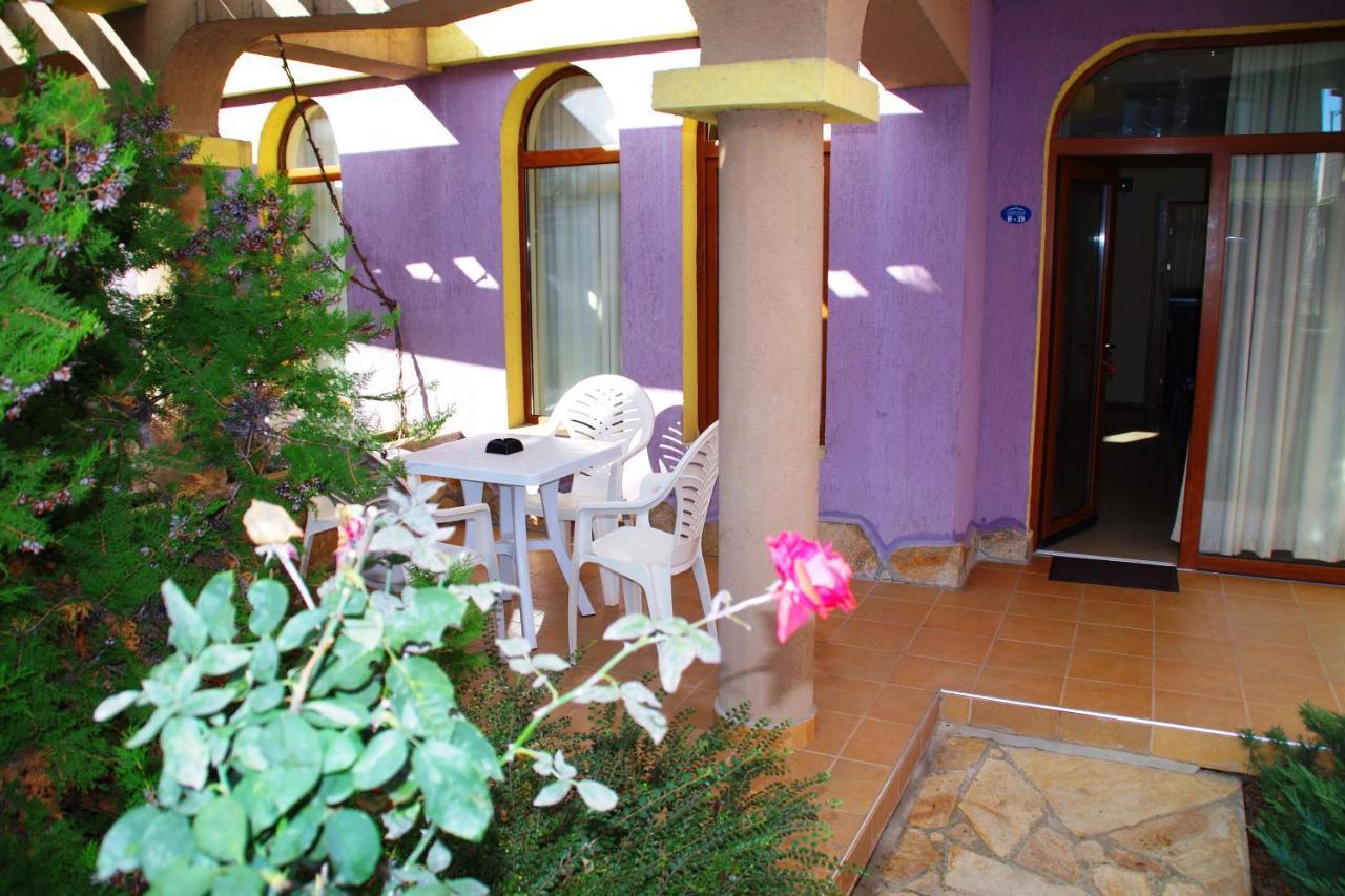 Azura Garden Apartments 체르노모레츠 외부 사진