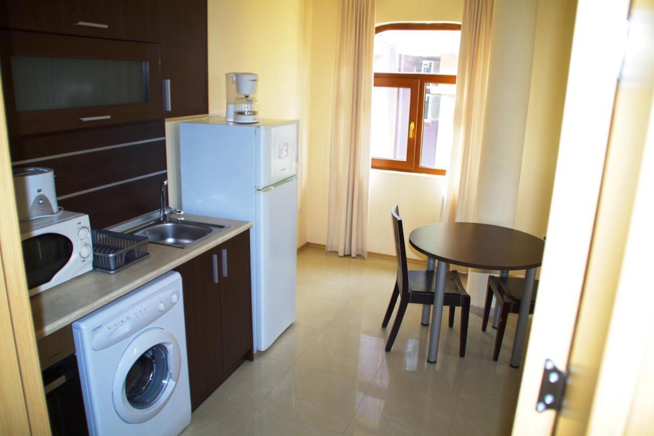 Azura Garden Apartments 체르노모레츠 외부 사진